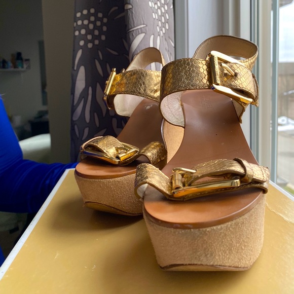 Michael Kors Gold Wedged Heels - Picture 2 of 9